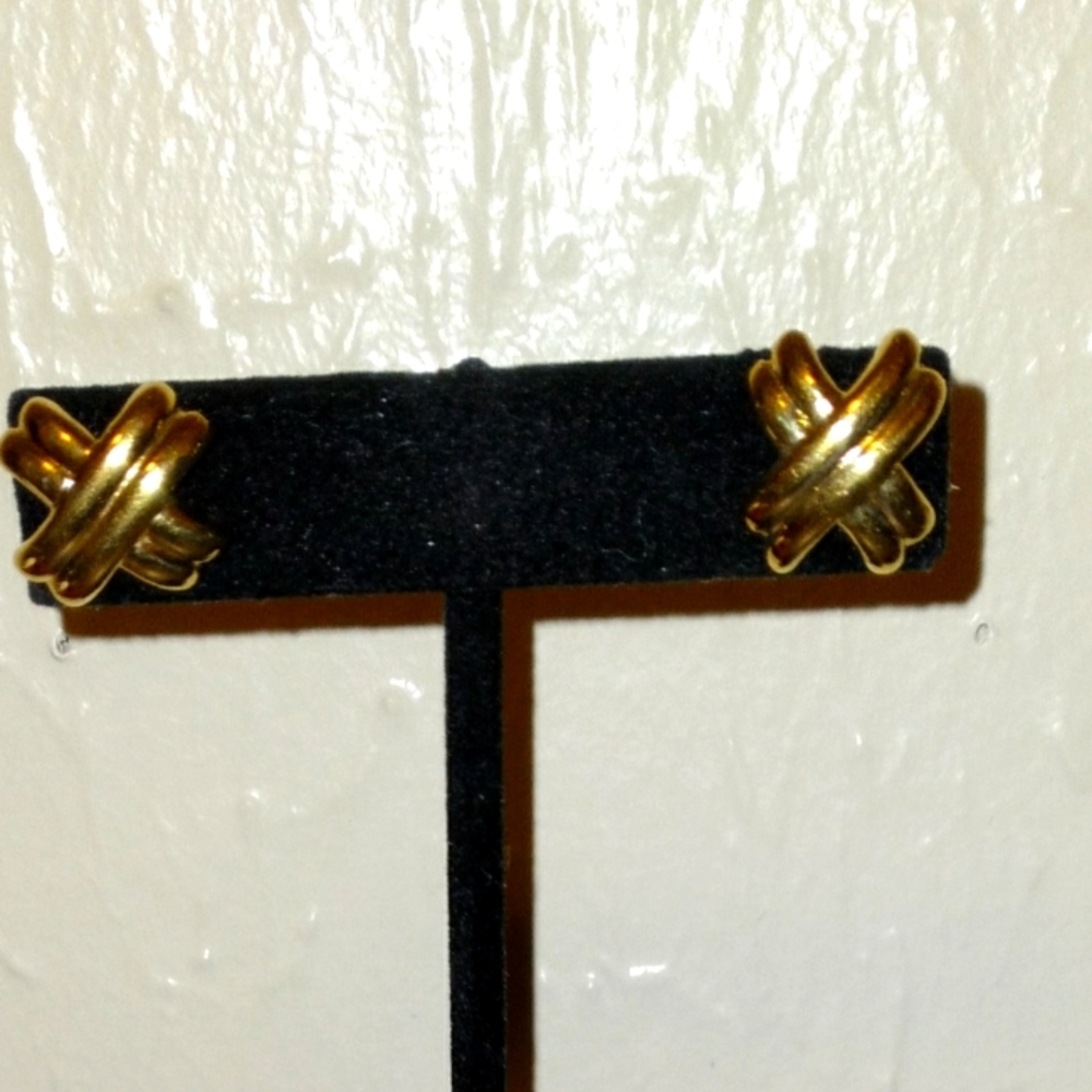 Gold stud monet earrings